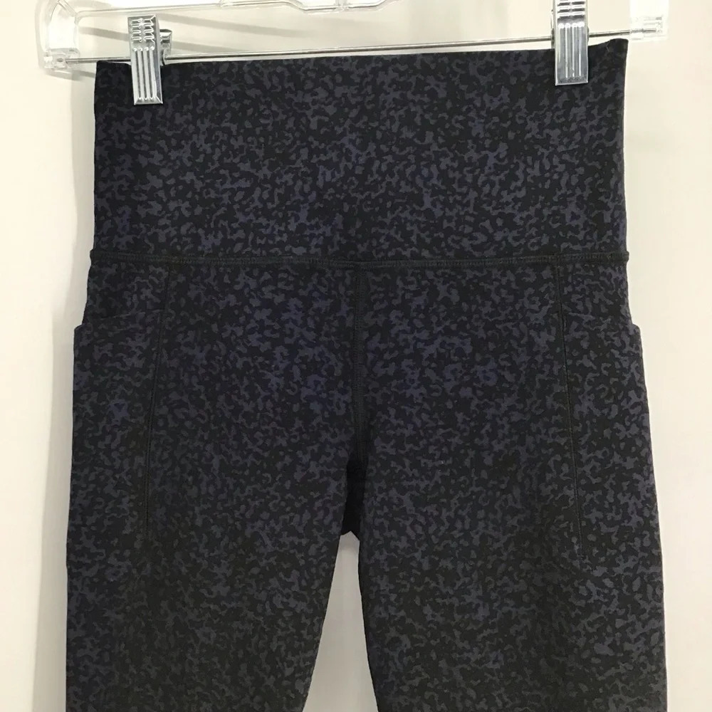 Athleta Women’s Salutation Gravel Pocket Athletic Leggings Black/Blue Size XS - Picture 4 of 8